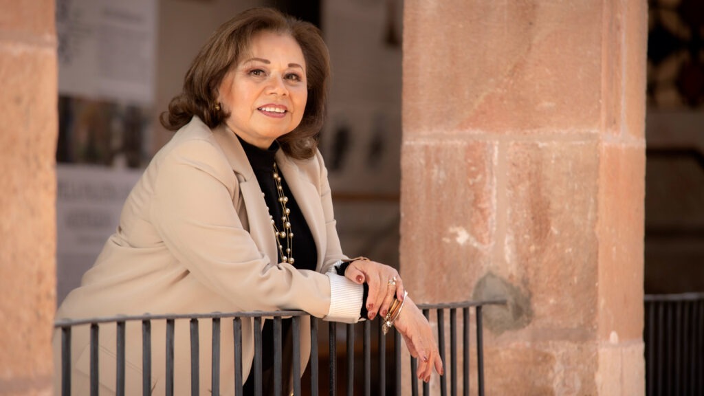 Adriana Olvera de Macías